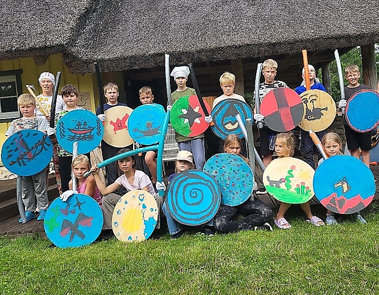 cropitud grupipilt.jpg